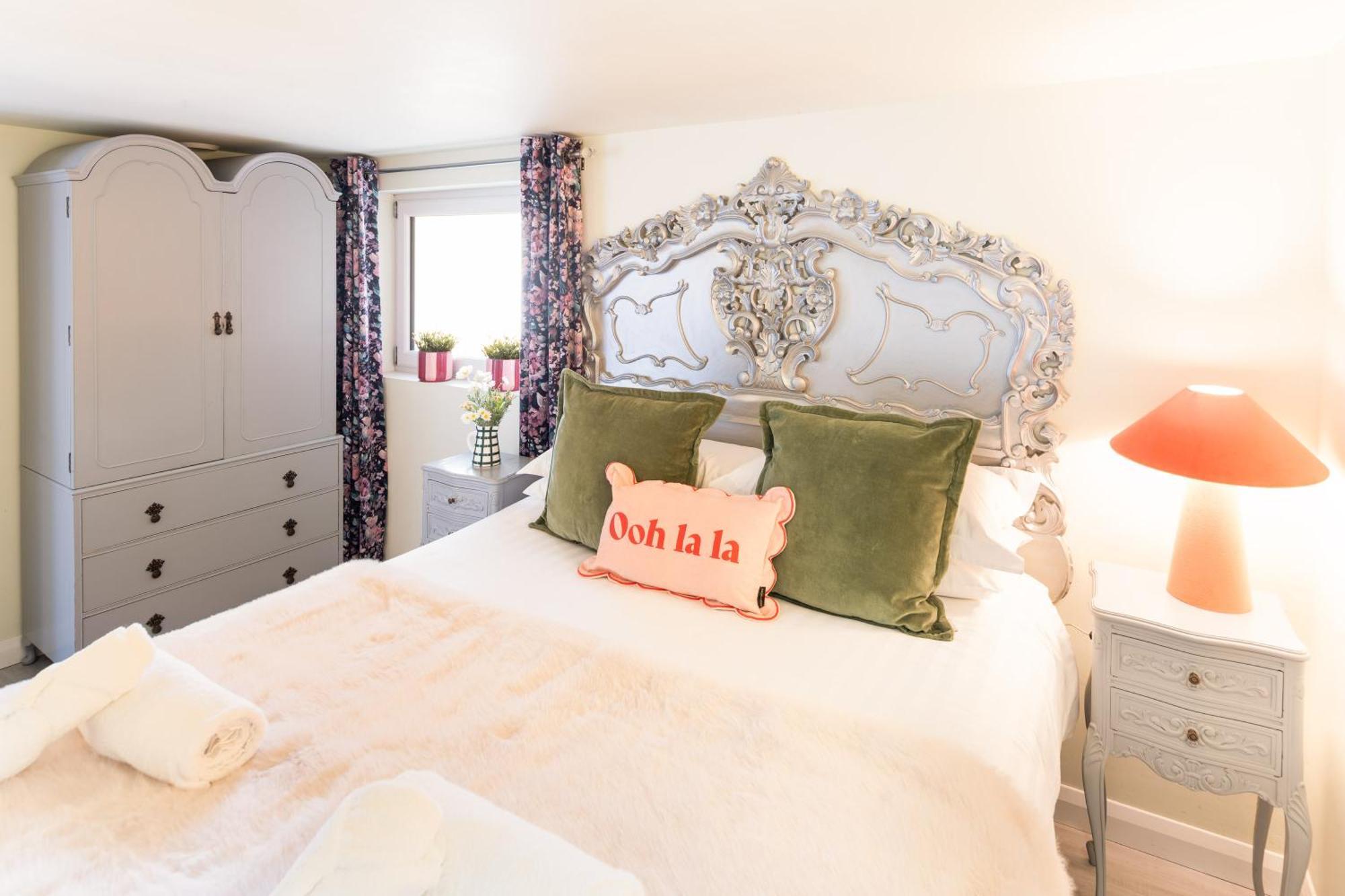 Gorgeous Boutique Flat Sleeps 2 In Lyme Regis Villa Eksteriør bilde